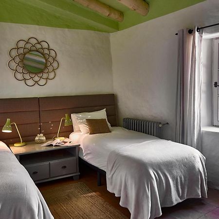Sitges Hill Retreats-Masia Nur 22 Bedrooms Divided Over 9 Houses For Max 44 Guests Canyelles  Dış mekan fotoğraf