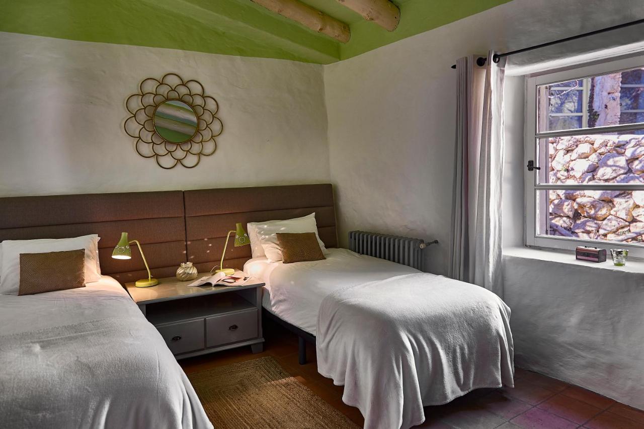 Sitges Hill Retreats-Masia Nur 22 Bedrooms Divided Over 9 Houses For Max 44 Guests Canyelles  Dış mekan fotoğraf