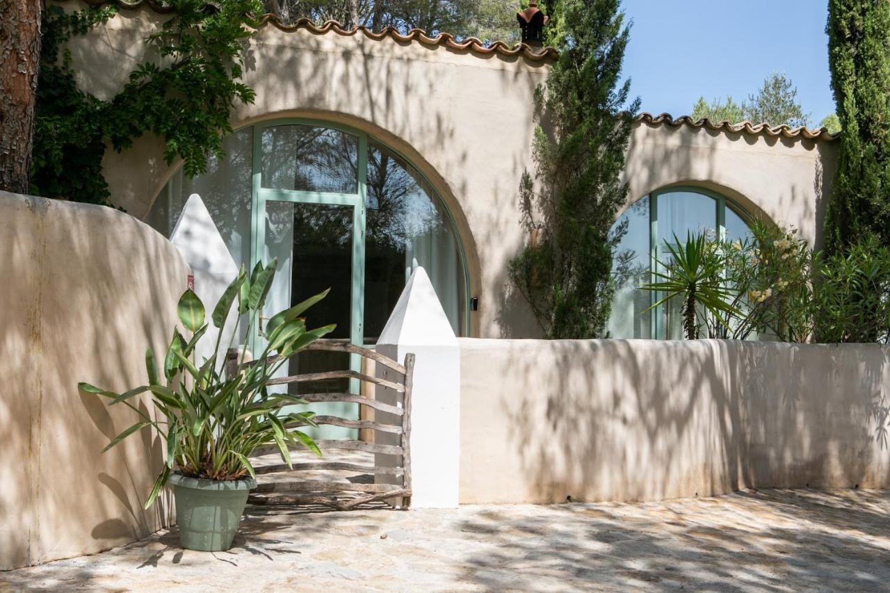 Sitges Hill Retreats-Masia Nur 22 Bedrooms Divided Over 9 Houses For Max 44 Guests Canyelles  Dış mekan fotoğraf