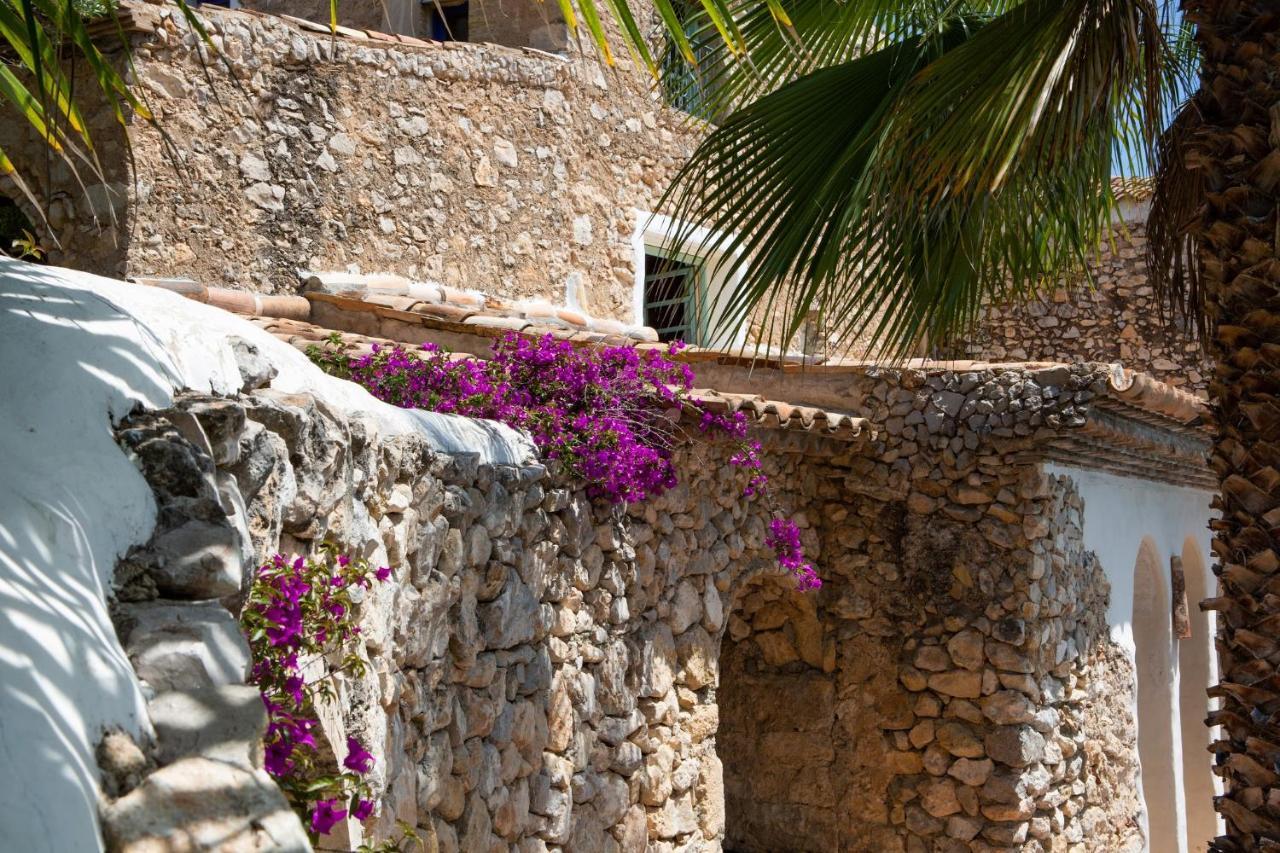 Sitges Hill Retreats-Masia Nur 22 Bedrooms Divided Over 9 Houses For Max 44 Guests Canyelles  Dış mekan fotoğraf