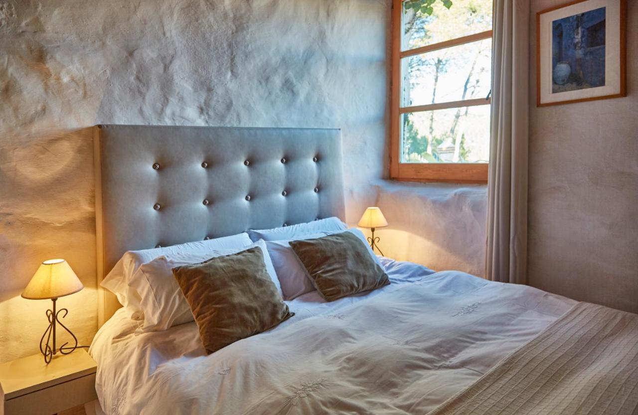 Sitges Hill Retreats-Masia Nur 22 Bedrooms Divided Over 9 Houses For Max 44 Guests Canyelles  Dış mekan fotoğraf