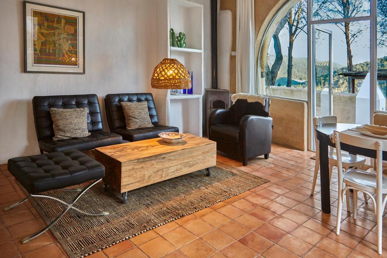 Sitges Hill Retreats-Masia Nur 22 Bedrooms Divided Over 9 Houses For Max 44 Guests Canyelles  Dış mekan fotoğraf