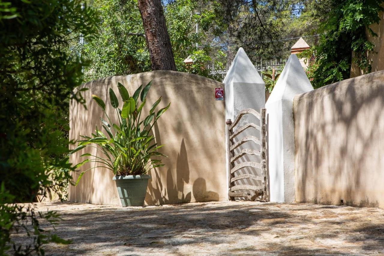 Sitges Hill Retreats-Masia Nur 22 Bedrooms Divided Over 9 Houses For Max 44 Guests Canyelles  Dış mekan fotoğraf