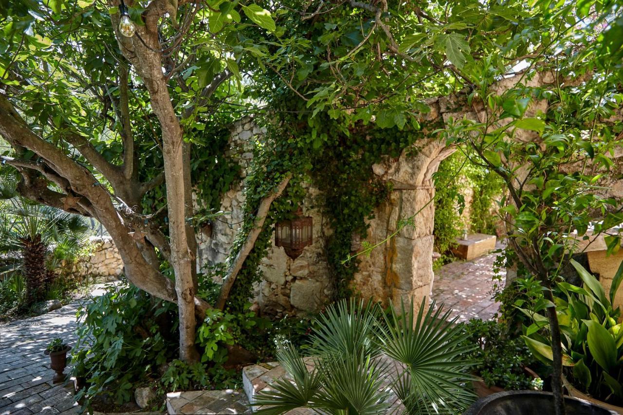 Sitges Hill Retreats-Masia Nur 22 Bedrooms Divided Over 9 Houses For Max 44 Guests Canyelles  Dış mekan fotoğraf