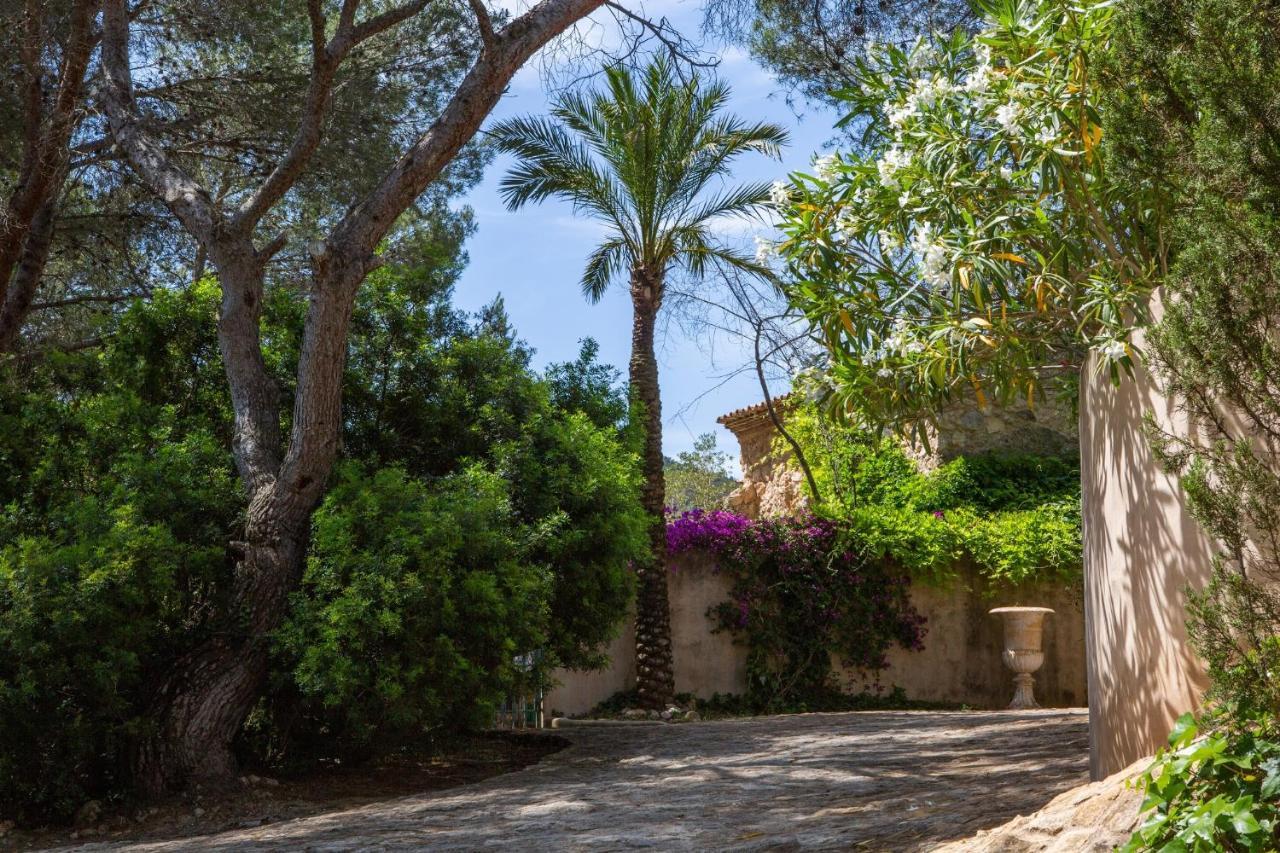 Sitges Hill Retreats-Masia Nur 22 Bedrooms Divided Over 9 Houses For Max 44 Guests Canyelles  Dış mekan fotoğraf